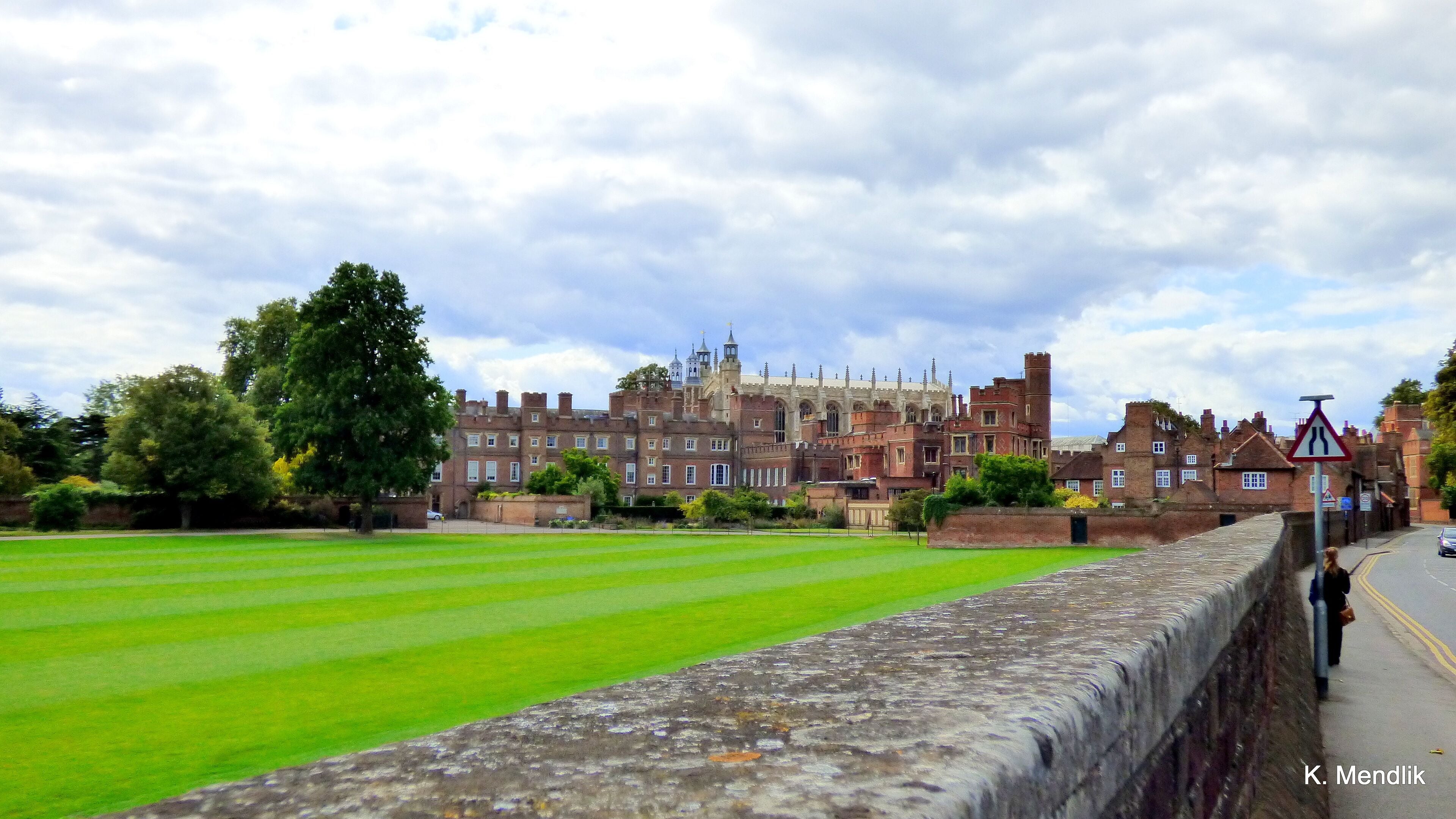 . Widok z ulicy - Eton College