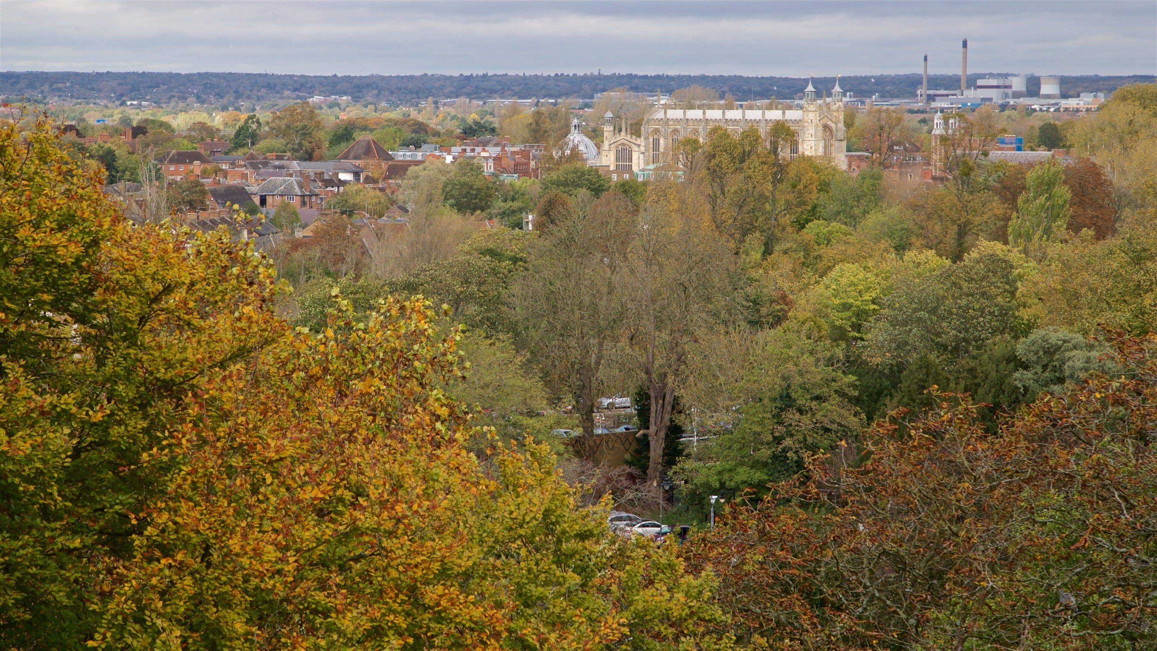 Eton ofreciendo vistas de paisajes