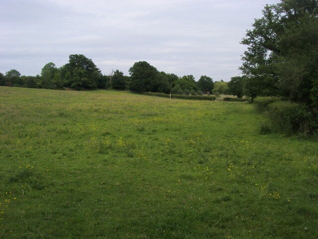 Footpath to Kiln Cottage Off Warren Row Road Footpath to Kiln Cottage