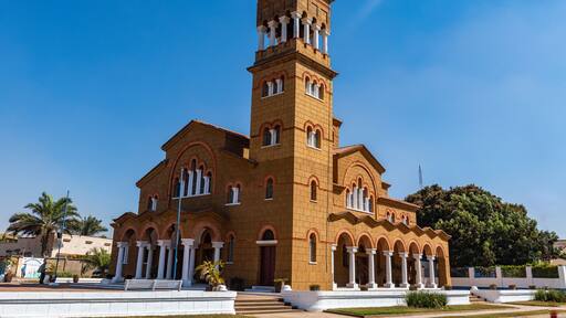 ๋ฃจ๋ถ๋ฐ์