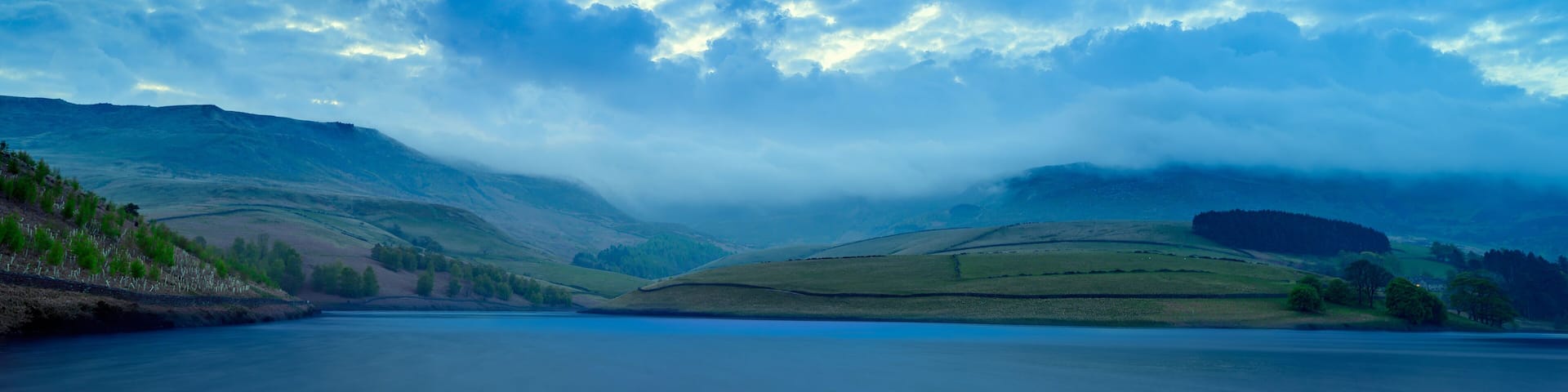 lake in the mountains, Kinder Reservoir