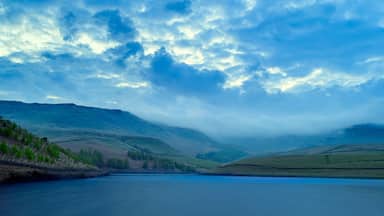 lake in the mountains, Kinder Reservoir