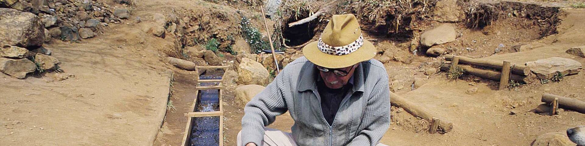 Pilgrims Rest que inclui cenas tranquilas assim como um homem sozinho