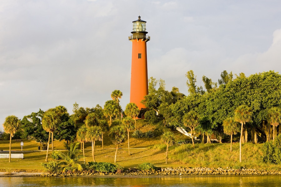 lighthouse, Ponce Inlet, Florida, USA