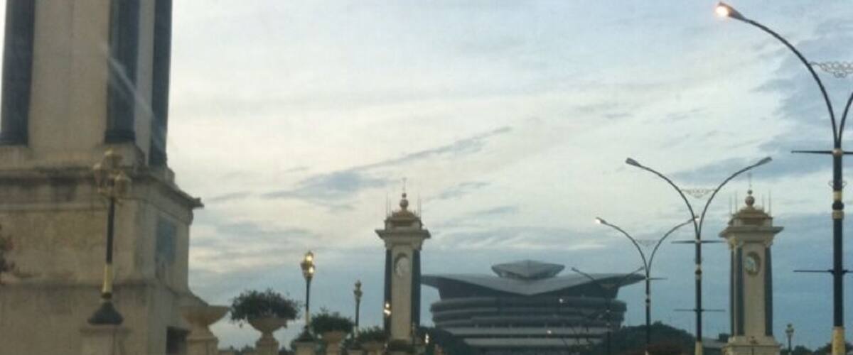 The Putrajaya International Conventional Center looks like a UFO from far, especially early in the morning