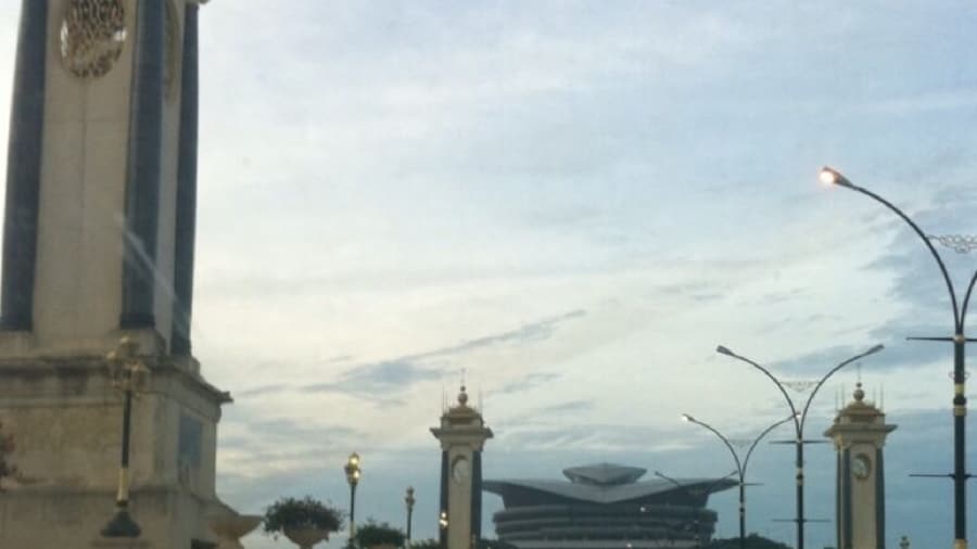 The Putrajaya International Conventional Center looks like a UFO from far, especially early in the morning