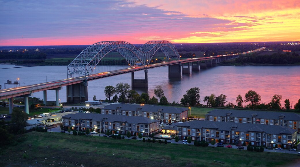 The sunset over Mississippi river to connect Tennessee and Arkansas at Memphis