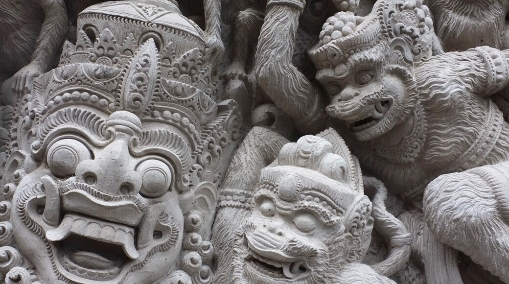 It’s amazing how popular Bali has become in the last few years, yet it still has that peaceful feeling whether your on the coast or up in the hills of Ubud. #InStone