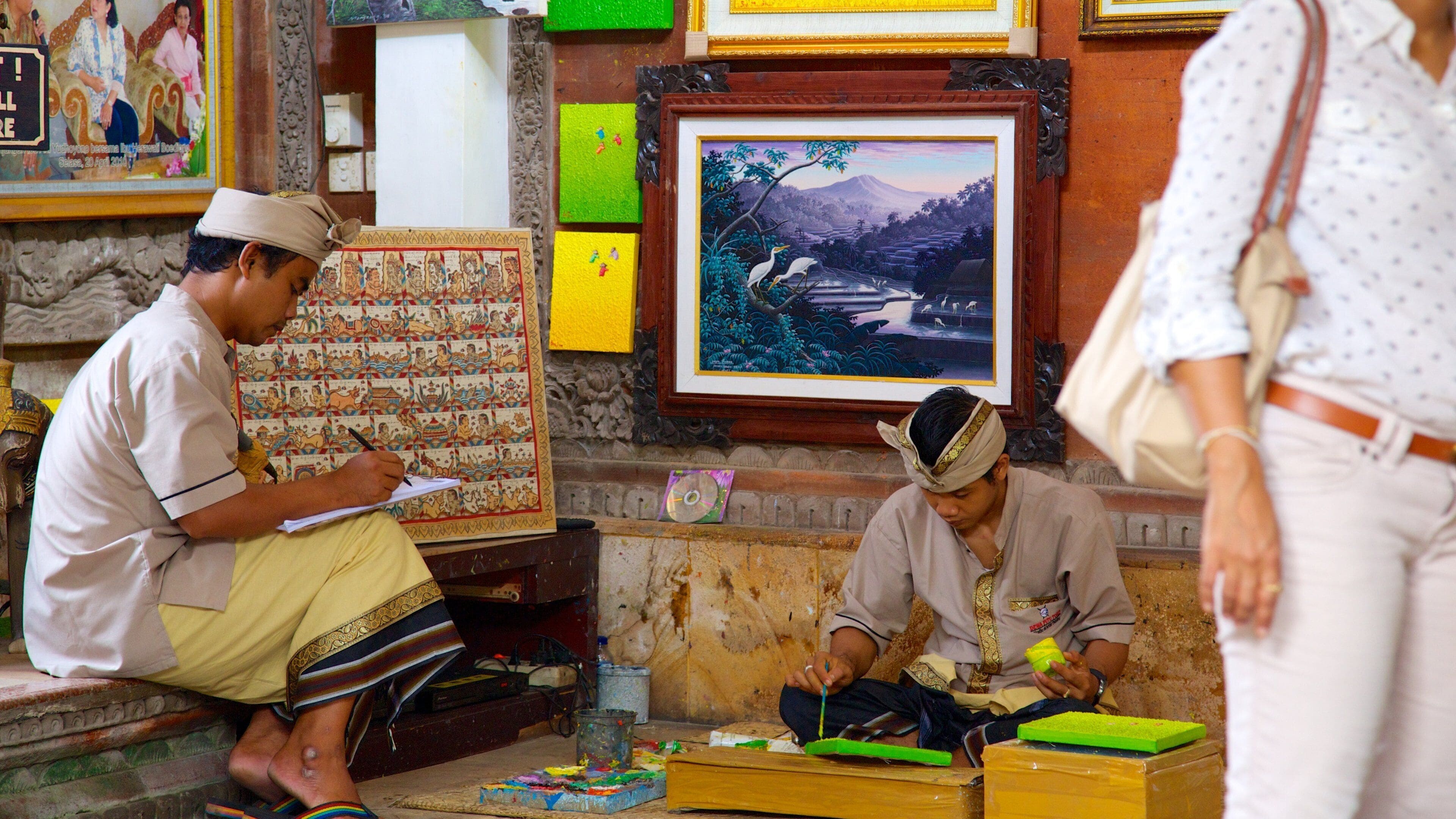 Ubud featuring a city as well as a small group of people