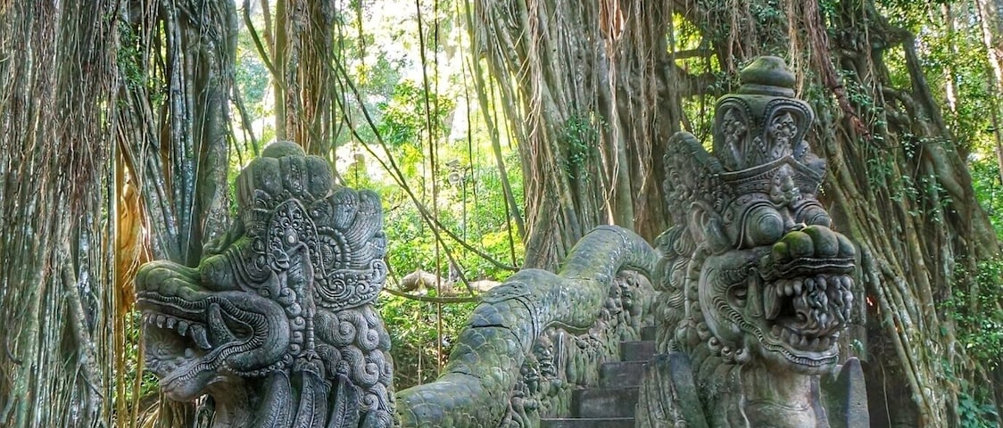 The Sacred Monkey Forest is a gorgeous place to explore and some areas made me feel like I was in an Indiana Jones movie! Having semi-wild monkeys running around definitely made me feel like I was lost in a jungle somewhere. I just loved the old stone work like this beautiful bridge. #InStone
