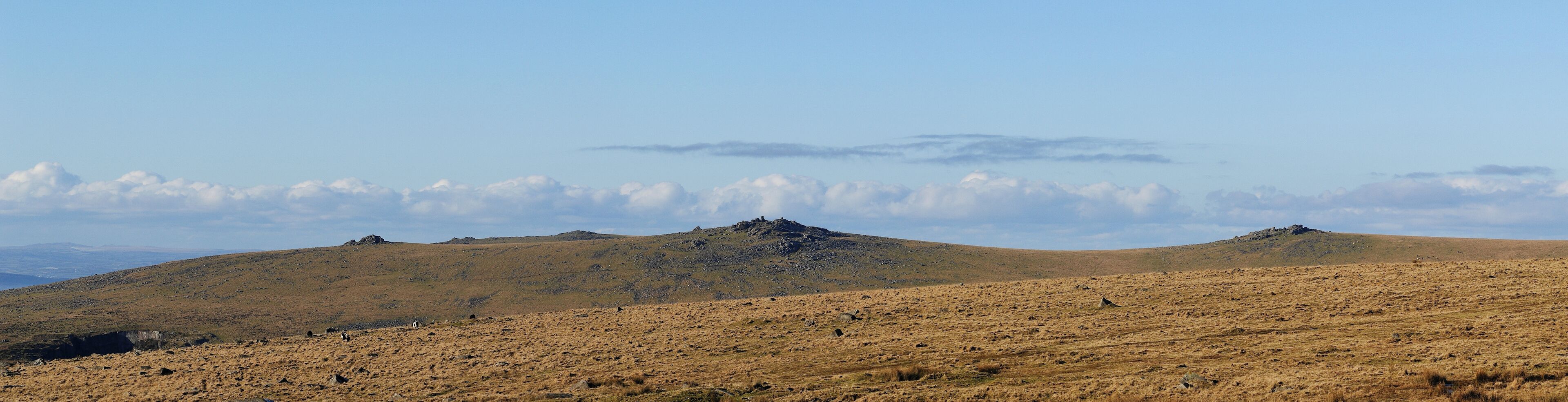 A stitch capturing some western en:tors on en:Dartmoor in Devon, UK. The central tor is Great Staple with Roos tor to the right.