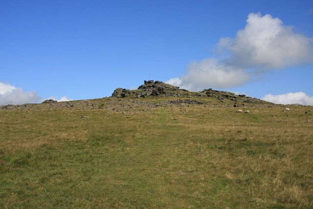 Great Mis Tor Seen from the path from Little Mis Tor.