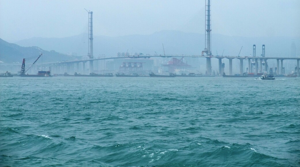 Photo of Stonecutters Bridge