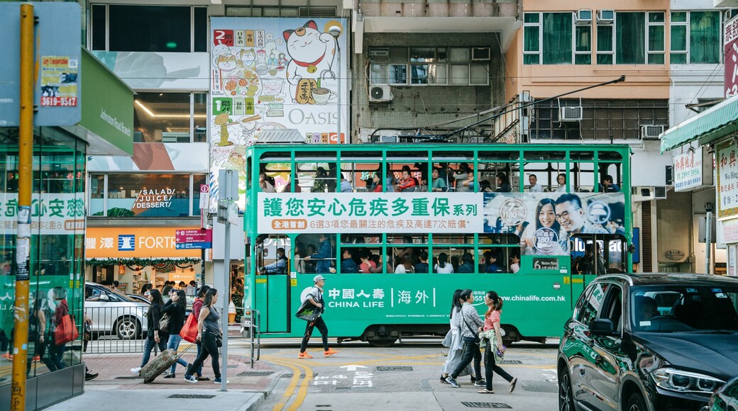 Wan Chai showing street scenes and a city