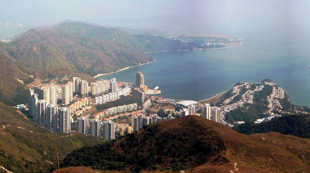 Discovery Bay, viewed from the mountains behind - Tiger's Head (老虎頭). Taken in February 2011.