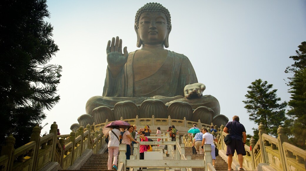 Big Buddha som viser religiøse elementer, en statue eller en skulptur og et monument