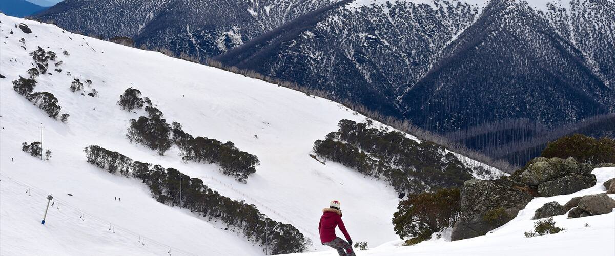 Falls Creek which includes snow, snow boarding and mountains
