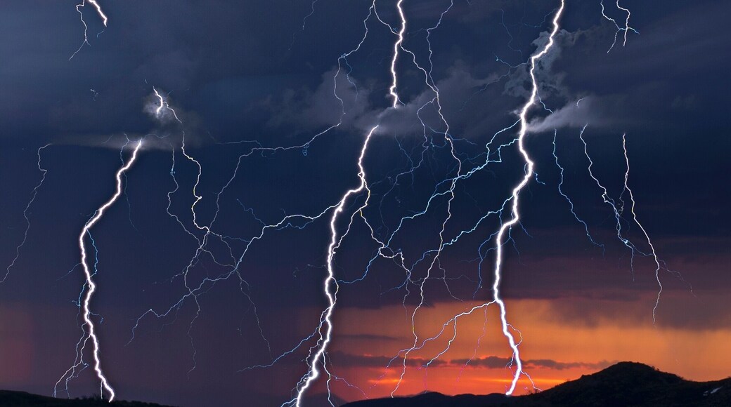 High Country Victoria is widely considered a winter destination to travelers but I can tell you that Summer is the business! I traveled to Falls Creek, Bright and surrounds and Beechworth on an epic one-week girls trip and had a blast! All the fresh air. All the food and, all the wine! 🍷🍷