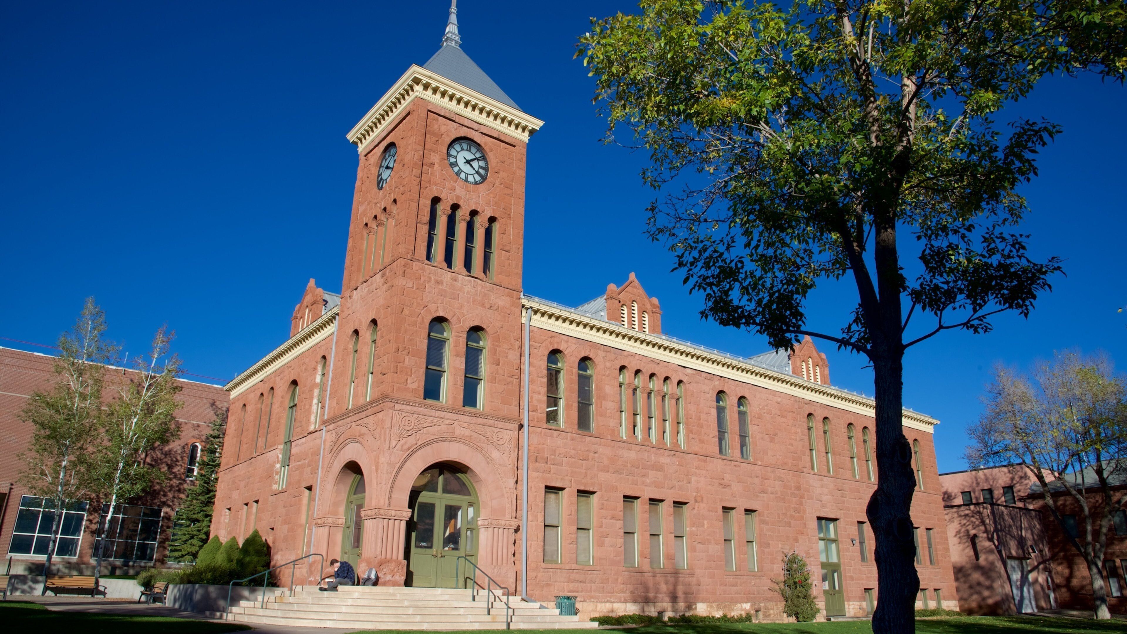 Grand Canyon showing heritage architecture