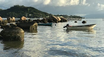 O pôr do sol em Santo Antônio de Lisboa é muito concorrido e extremamente bonito. Local ótimo para algumas boas fotografias. Depois do pôr do sol nada melhor que jantar em um dos muitos restaurantes de frutos do mar.
#florianopolis #pordosol #sunset #santacatarina #santoantoniodelisboa
