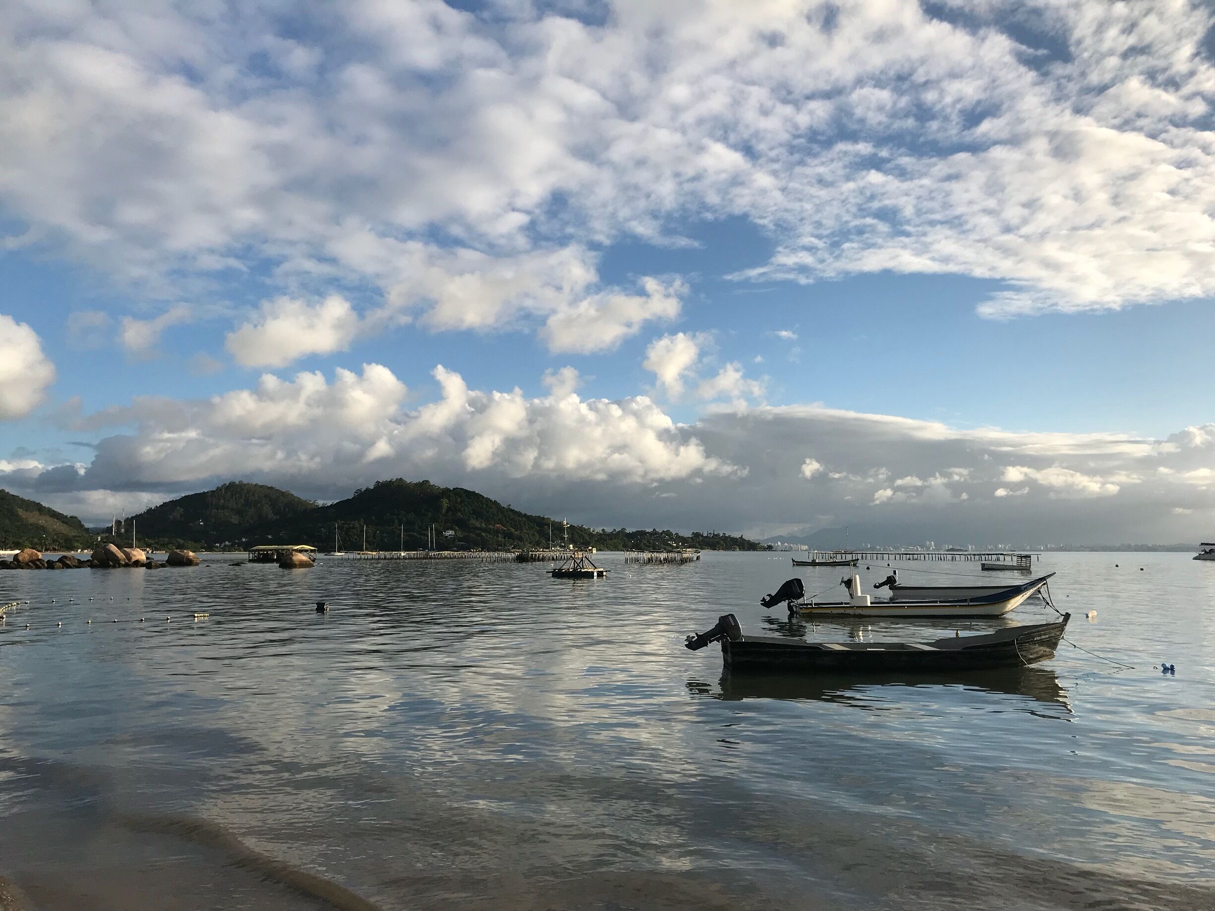 O pôr do sol em Santo Antônio de Lisboa é muito concorrido e extremamente bonito. Local ótimo para algumas boas fotografias. Depois do pôr do sol nada melhor que jantar em um dos muitos restaurantes de frutos do mar.

#florianopolis #pordosol #sunset #santacatarina #santoantoniodelisboa #GreatOutdoors