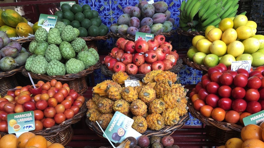 Mercado dos lavradores ...i never knew there are so many kinds of maracuja until i visited this place