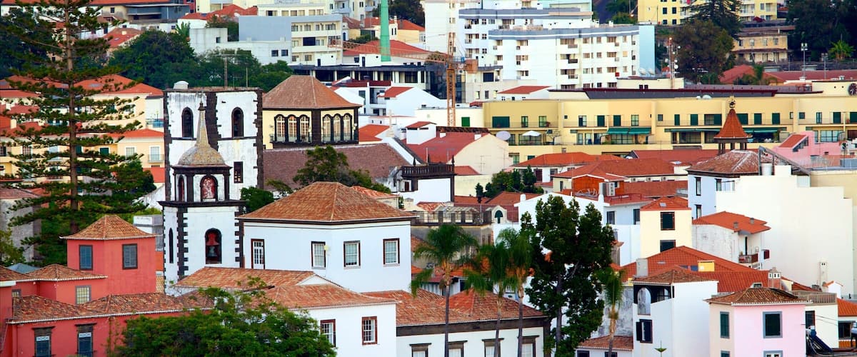 Funchal Hotel Guide