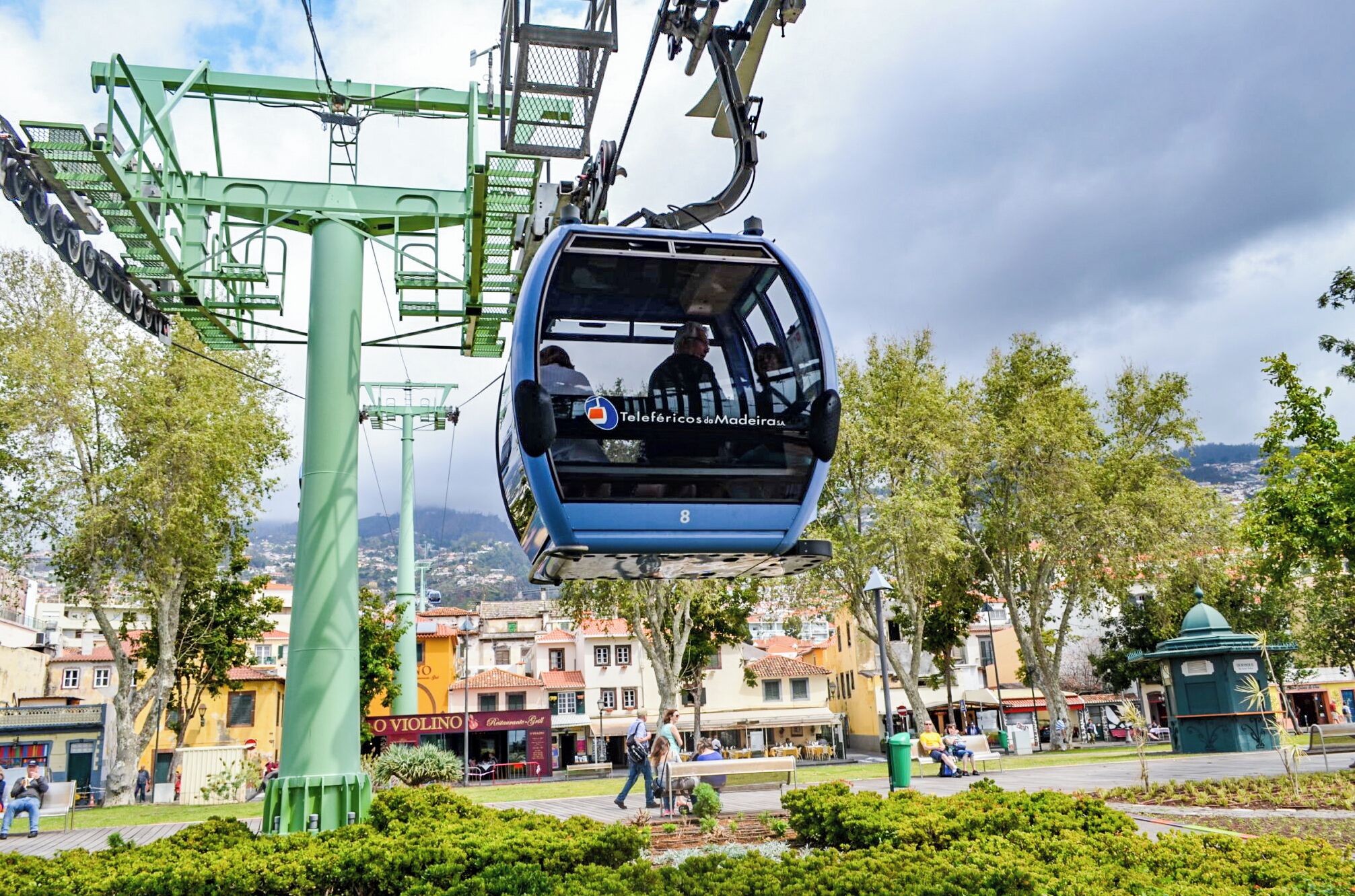 Take this great value cable car for a 15 minute long journey up to the subtropical gardens or connect to another cable car onwards to the botanical gardens.