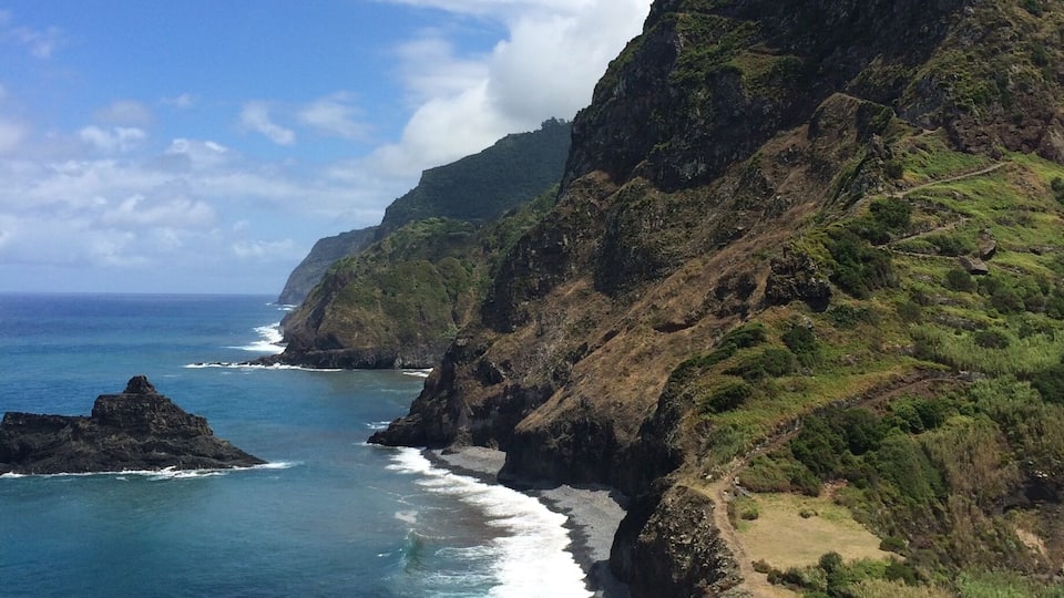 Road from sao vicente to santana