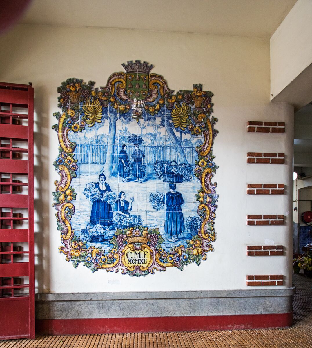 Entrance to the market hall.