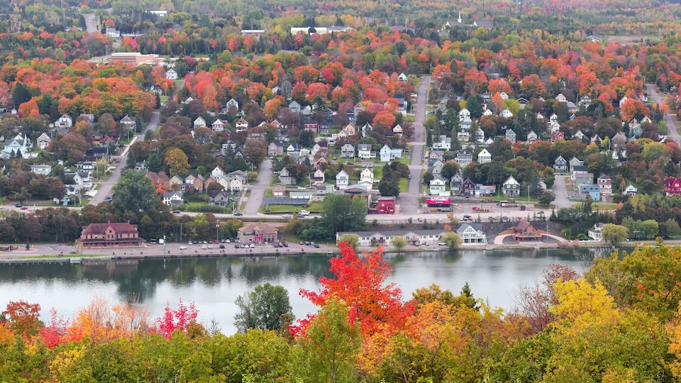 Houghton has been listed as one of the 100 Best Small Towns in America and is fifth largest city in Michigan upper peninsula.