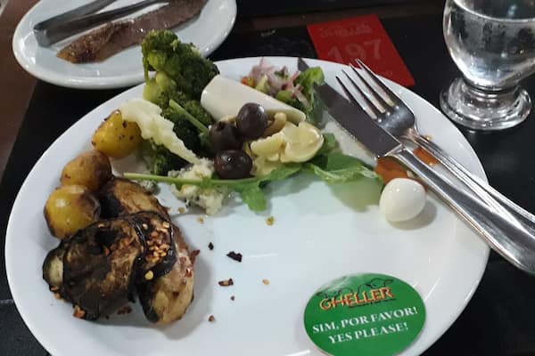I was privileged to visit this all-you-can-eat/self-service restaurant. With the green/red card you allow the waiters to bring the delicious juicy steak at your table as much as you like. Don't hesitate to gry the chickenhearts and if you like do ask for the pork..!