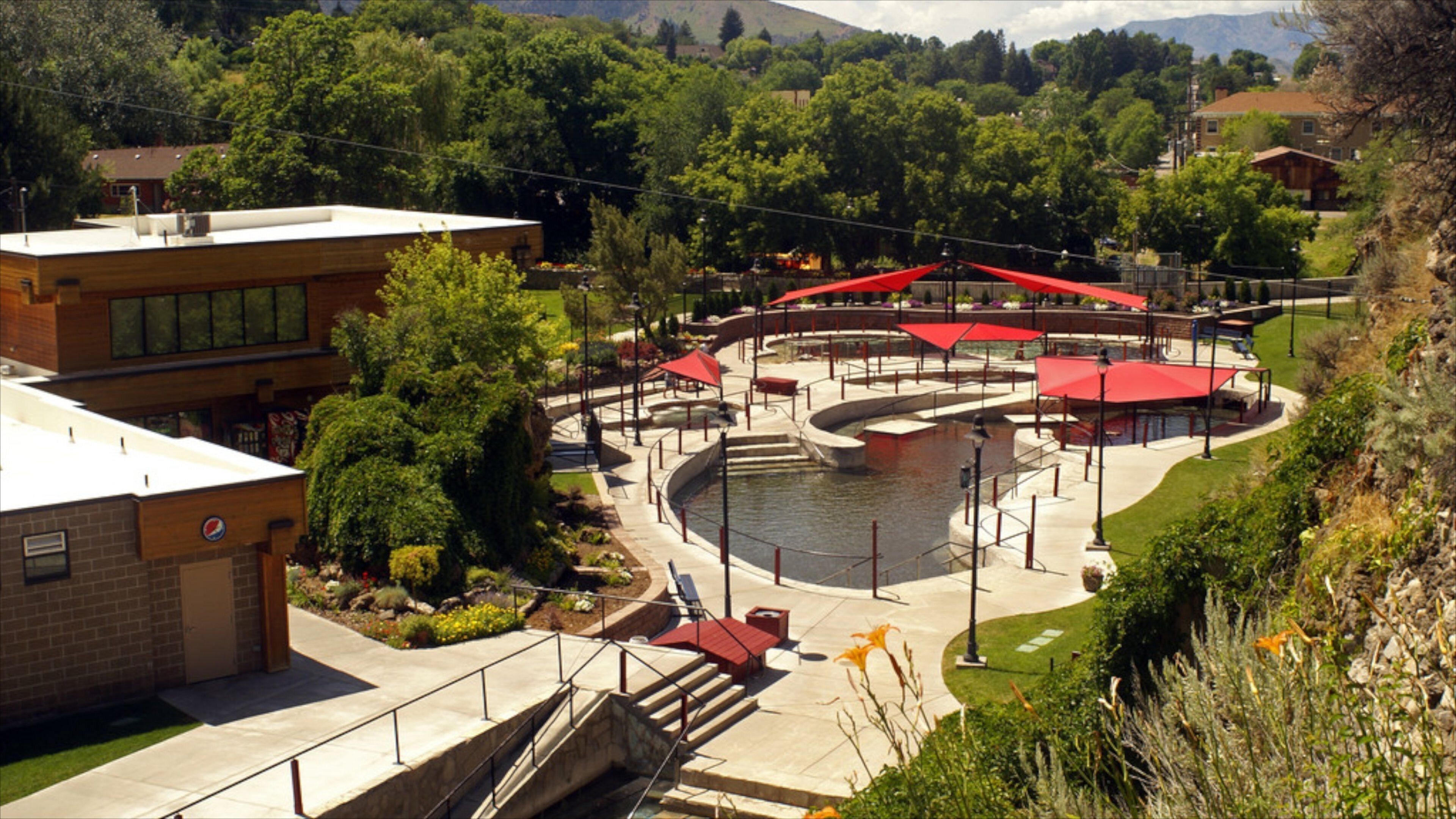 Lava Hot Springs featuring a pool, a waterpark and a garden