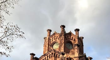 The main cemetery in Frankfort is a beautiful place to take a stroll. Such beautiful grave stones and beautiful monuments like this.