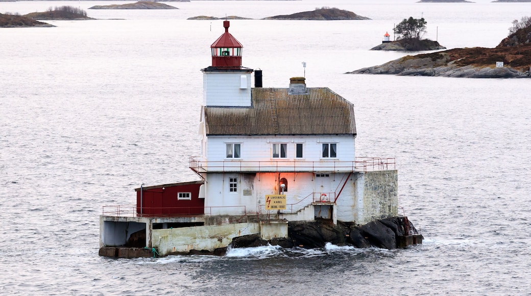 STABBEN LIGHTHOUSE, NORWAY - 2016 NOVEMBER 30. Stabben Lighthouse on a rock in the ocean.