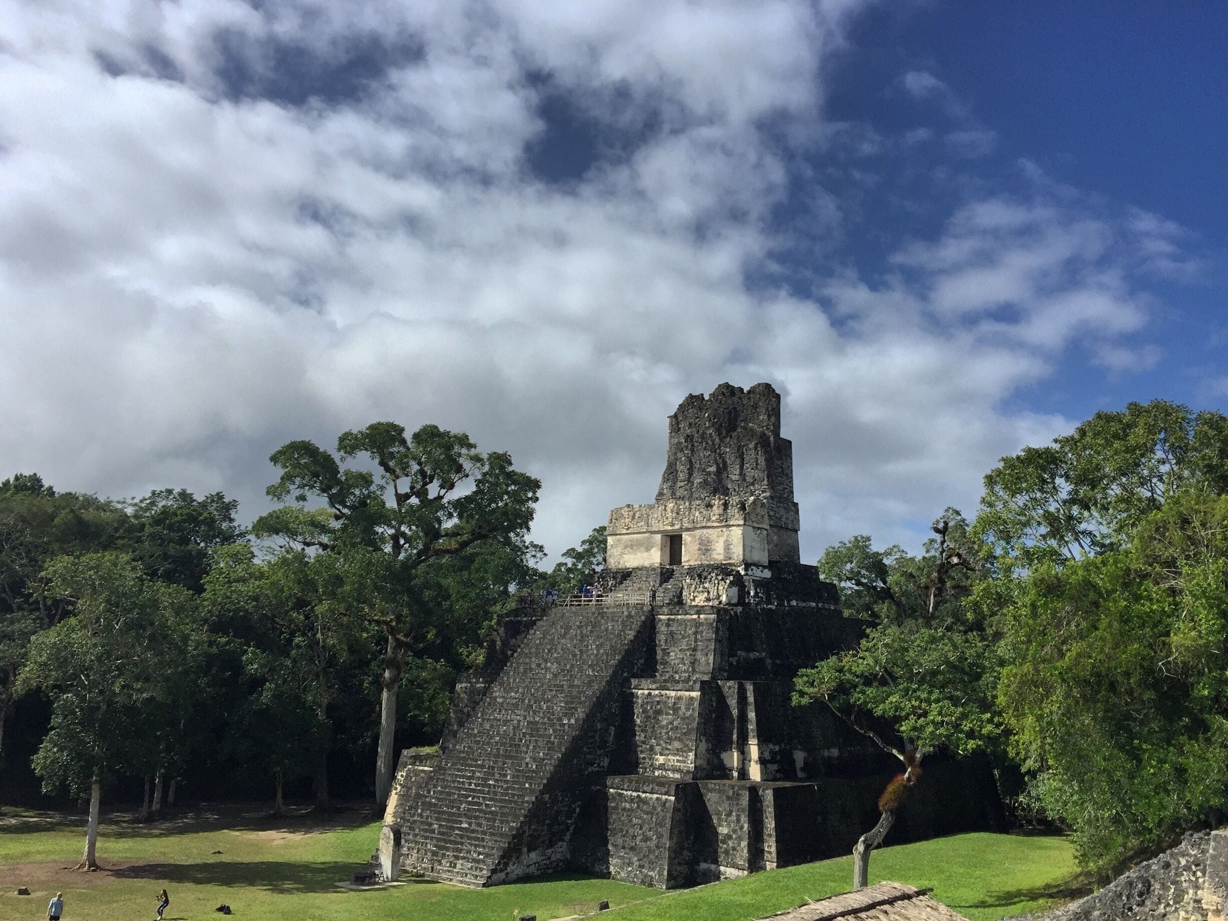 Acropolis Norte, Plaza Central Parque Nacional Tikal #StunningStructures