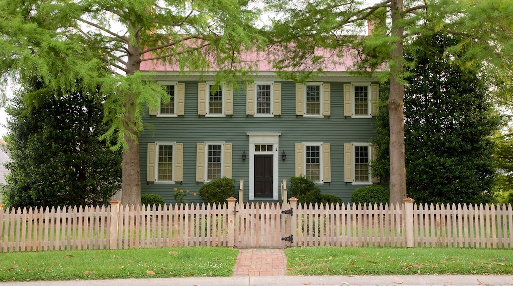 Lewes og byder på et hus