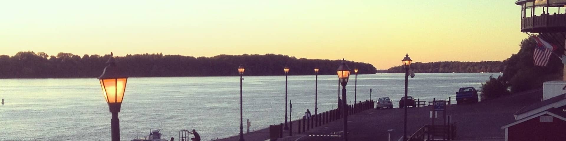 Great view of the Niagara River and a great place to eat.