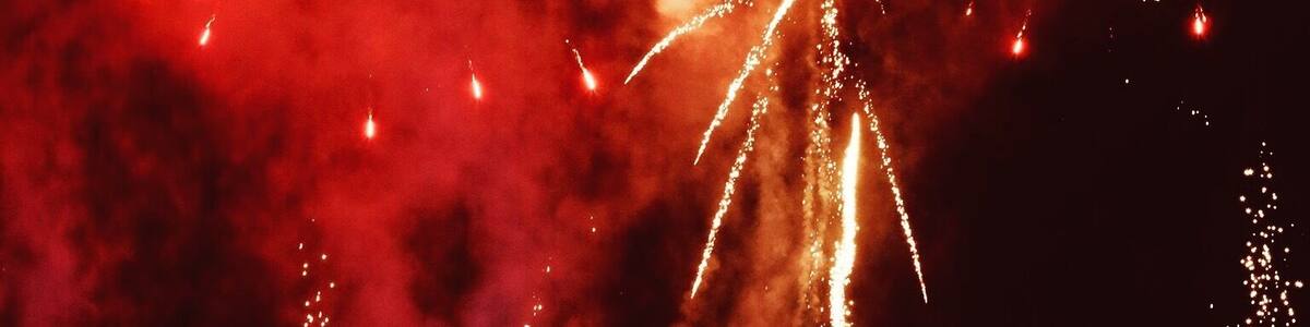 Every year on Deepawali (one of the biggest Indian festival) this temple in Atlanta,GA hosts an extravagant display of fireworks, accompanied by an equally striking light and sound show. The entry is free for all and they even take care of the parking. #fireworks, #Indianfestival, #deepawali, #diwali, #atlanta, #georgia