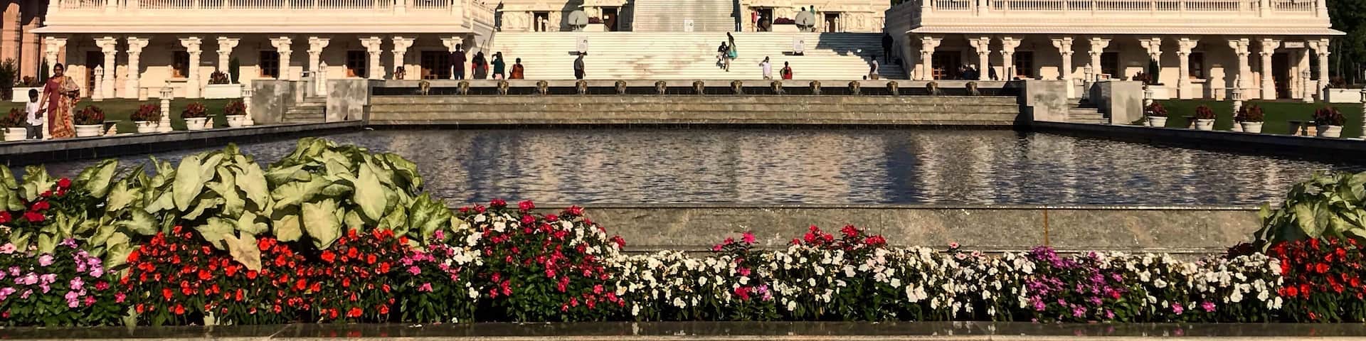 Hindu Mandir in Lilburn, GA.
Didn’t expect to see something like that near Atlanta, GA. Very peaceful place