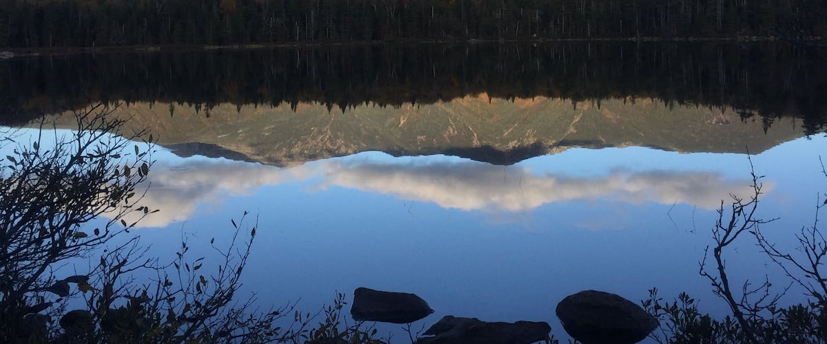 Lonesome Lake, on the shoulders of Cannon Mt, looking at Mt. Lafayette in Franconia Notch State Park, NH.