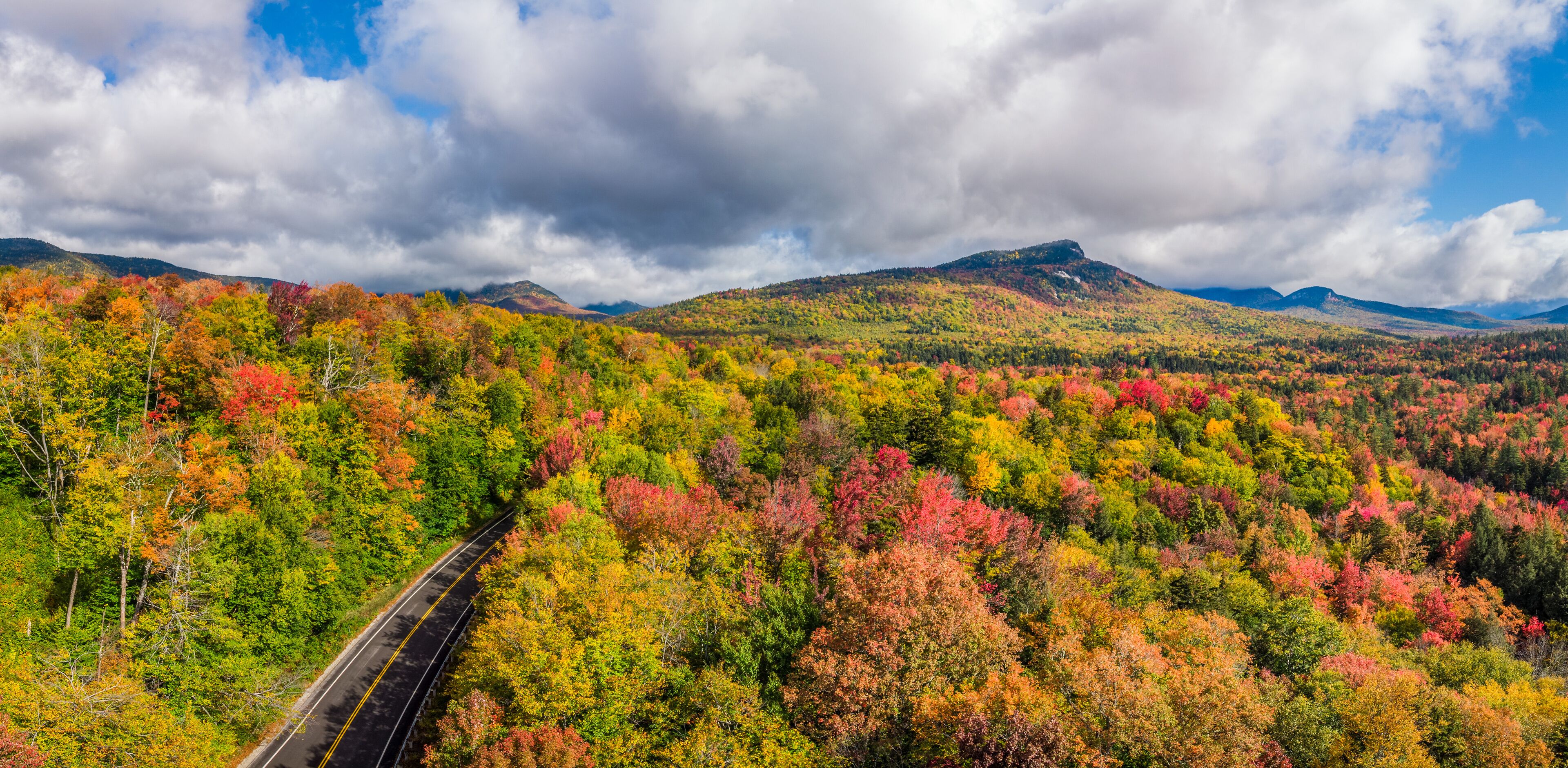 Sugar Hill Scenic Vista in Autumn on the Kancamagus Scenic Highway - White Mountain New Hampshire