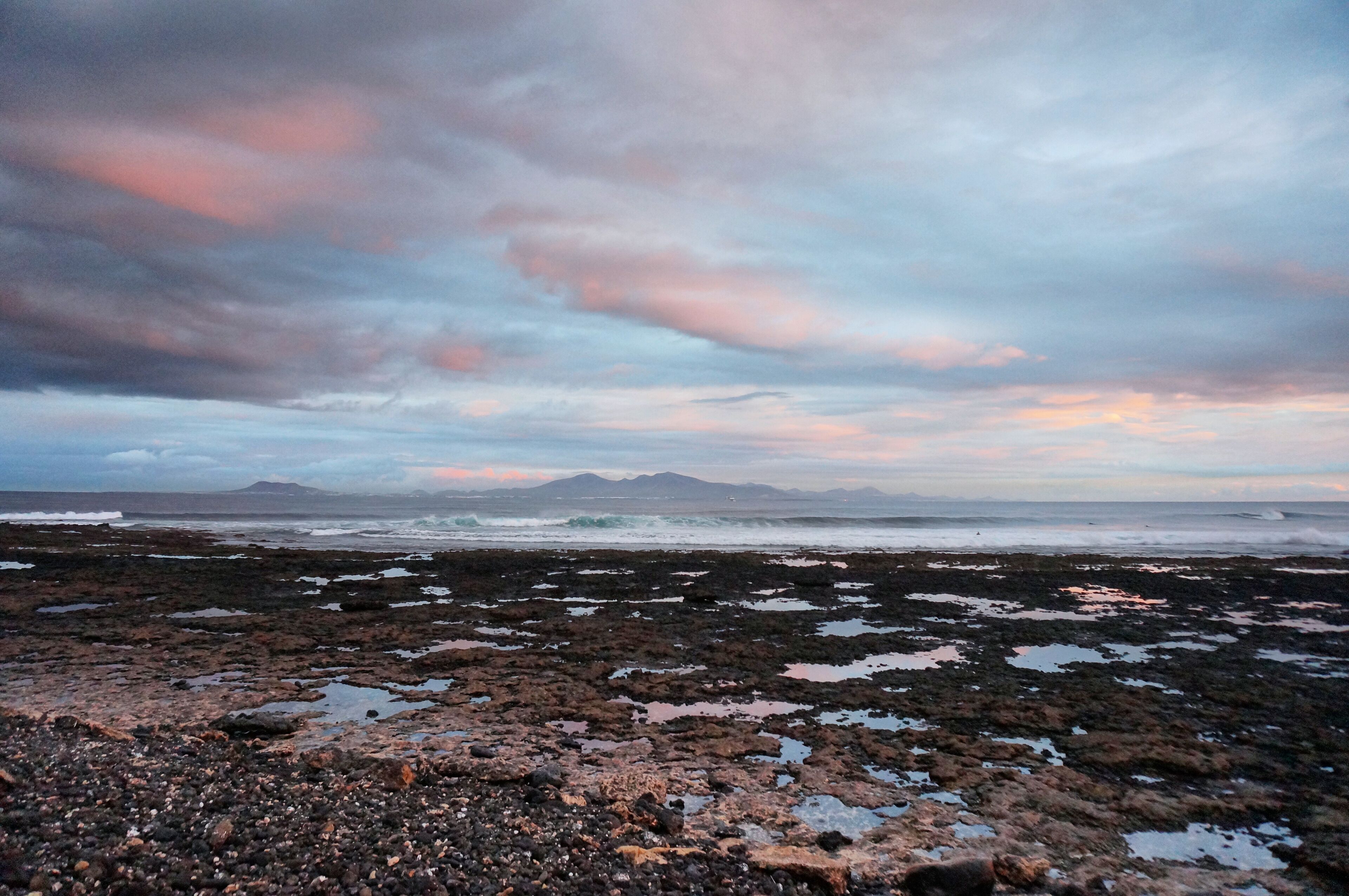 Looking towards Lanzarote from Fuerteventura, just after sunrise.

#LifeAtExpedia
#Nature
