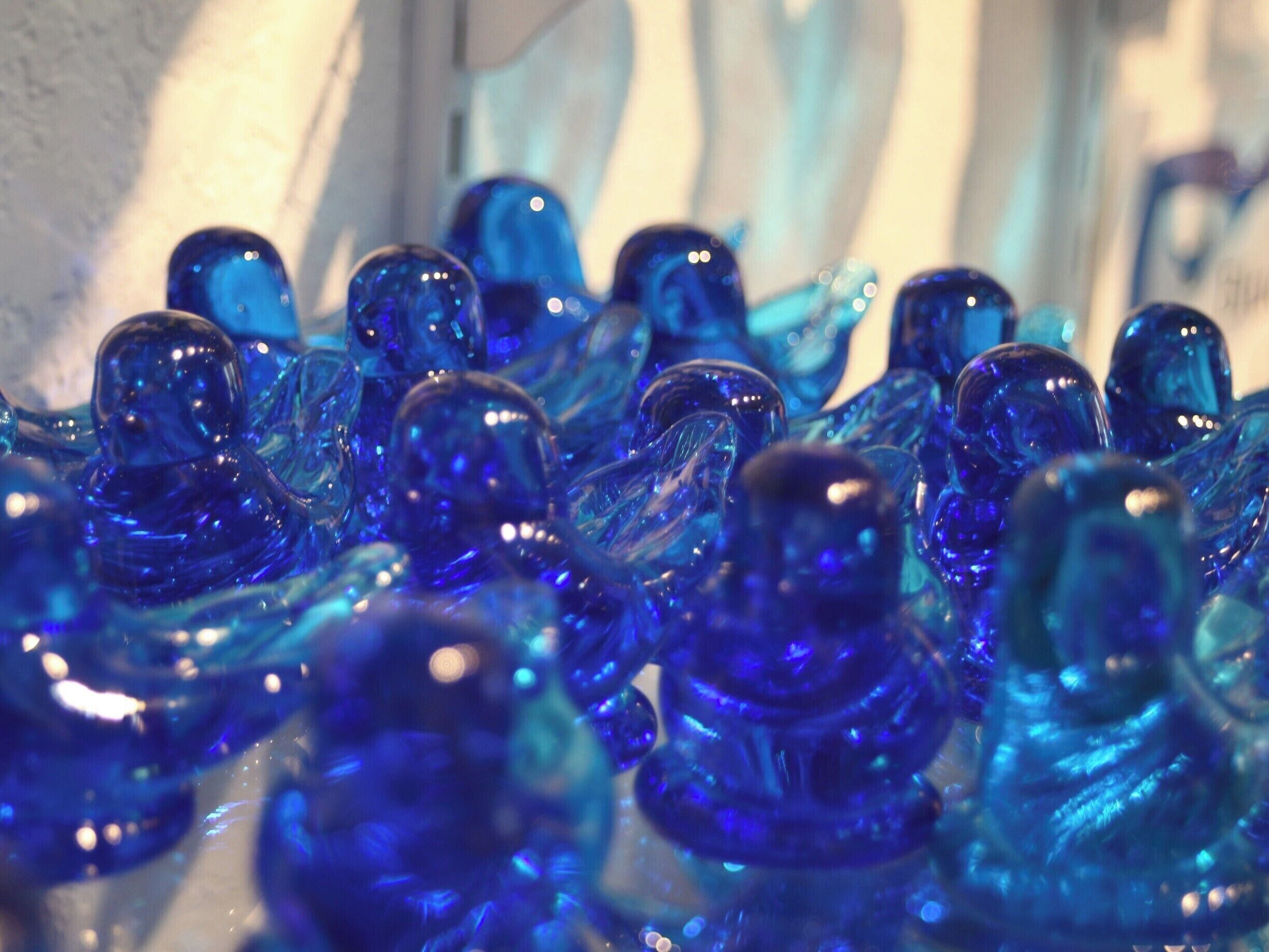 Terra Studios is the home of the "Bluebird of Happiness".  You can watch artists create the glass bluebirds when the studio is open.  The grounds include a lovely small picnic area, a gift shop and a sculpture garden.  Classes are offered here as well.  