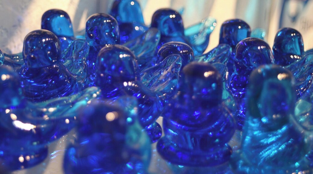 Terra Studios is the home of the "Bluebird of Happiness". You can watch artists create the glass bluebirds when the studio is open. The grounds include a lovely small picnic area, a gift shop and a sculpture garden. Classes are offered here as well.