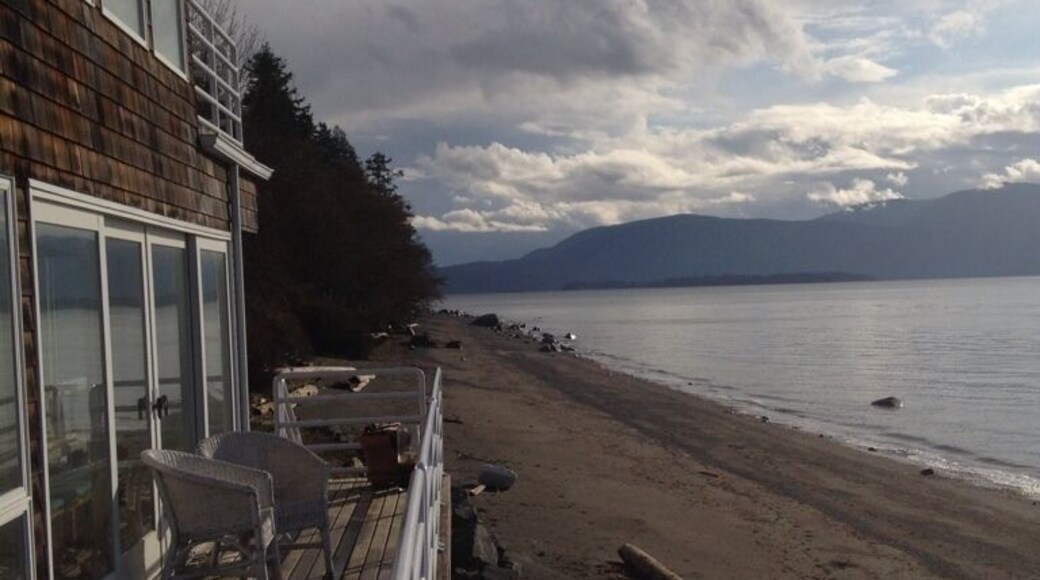 "Low Tide" beach cottage at Willows Inn on Lummi Island; so sweet. Great weekend get- away from Seattle or Vancouver.