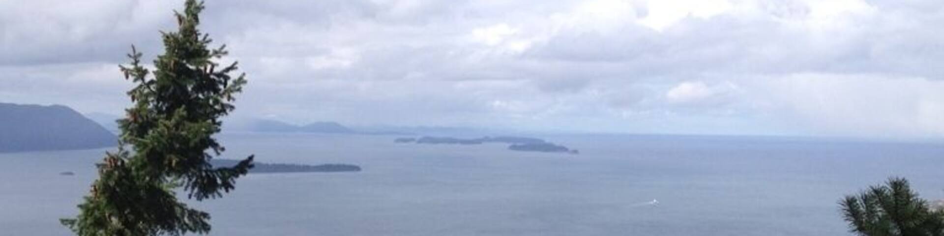 This 1.6 mile trail (one way) ascends 1050' to the 2nd highest point in the San Juan Islands. Have an incredible evening/meal at Willows Inn, then hike this the day after to burn some calories. The preserve is incredible, and on a nice day the color, sun streaks, waterfalls and wildlife will not disappoint. One of the many reasons to live in the bountiful Pacific Northwest!