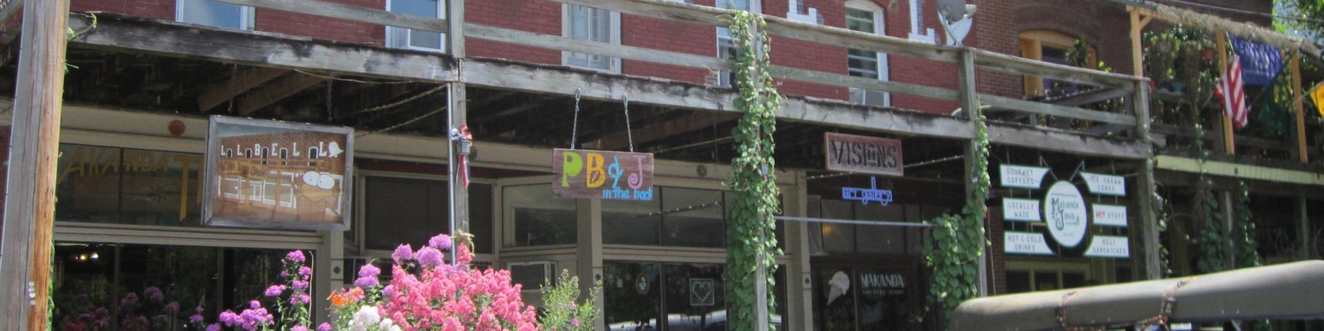 Makanda mostrando flores