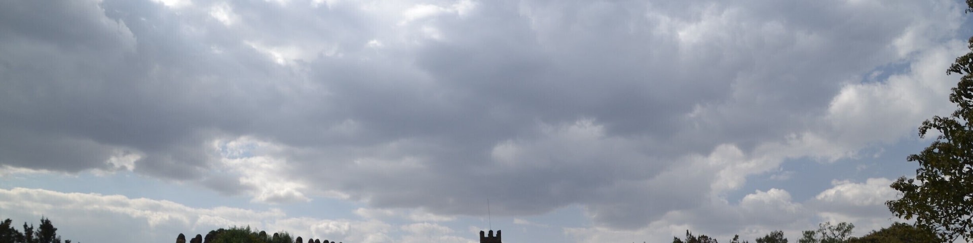Gondar castle on a warm but cloudy day. A real medieval feeling walking around this Royal Enclosure.
#ethiopia #ruins #castle