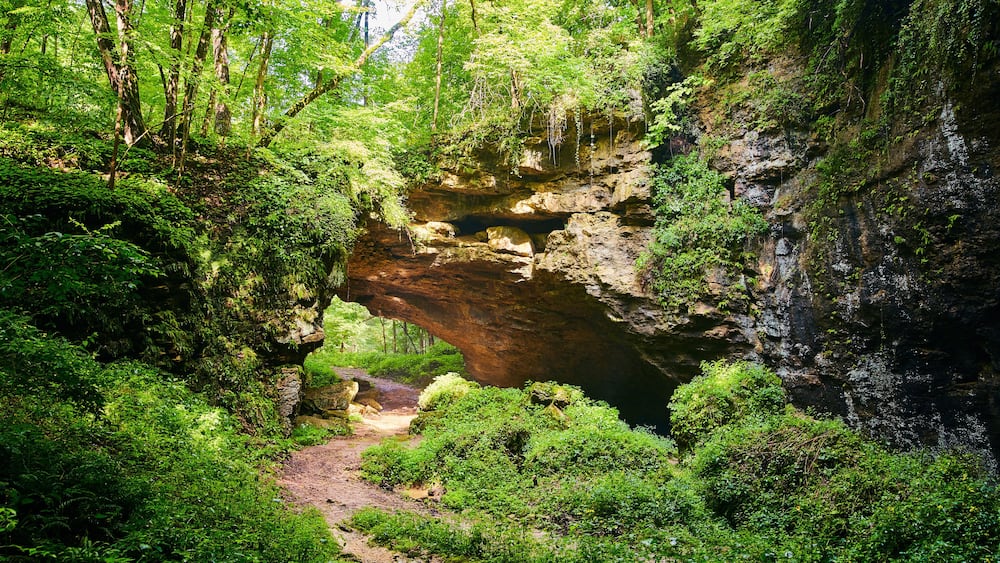 Maquoketa Park Rocky Tunnels